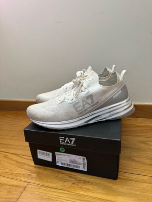 Emporio Armani Sneakers White used, size 45 1/3