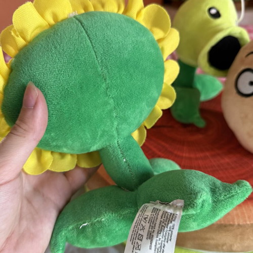Plants vs. Zombies Plush Set Sunflower, Peashooter & Wall-nut like new