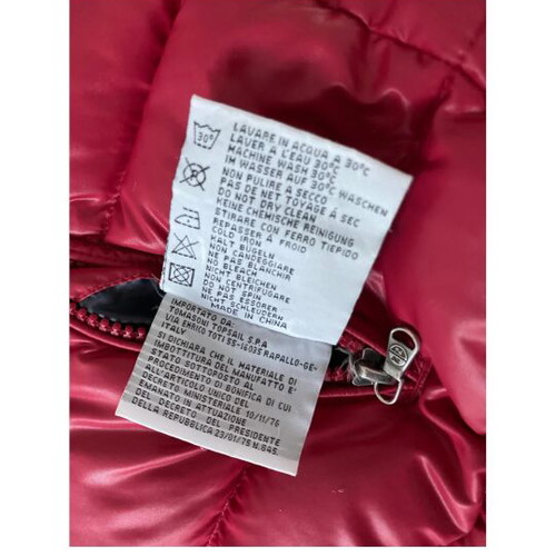 The North Sails down vest for boy 10 years like new, red