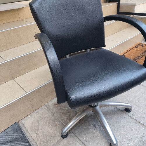 Hairdressing chairs used, set of 3