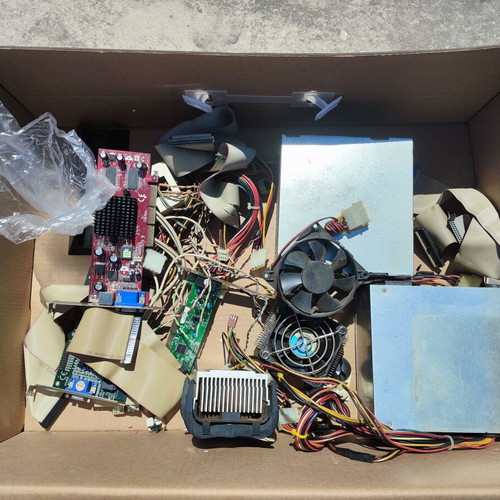 MSI PT8 Neo-V retro PC parts bundle with Intel motherboard and IDE drives