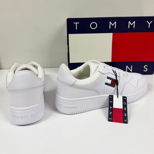 Tommy Jeans Retro Basket Essential sneakers new, size 43, white