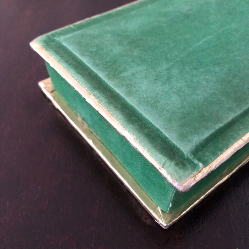 Old box used with B. Ntondos logo made of paper and velvet