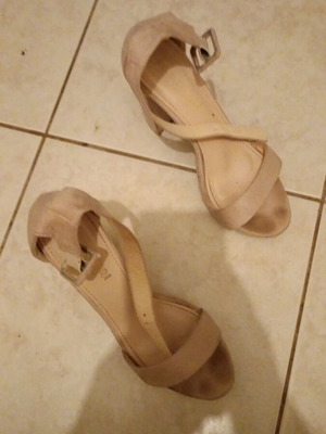 Alta Moda women's high-heeled sandals size 37 used beige