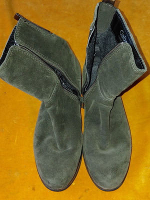 Gabor Comfort green suede ankle boots size 35