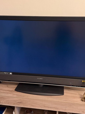 Sony Bravia HD телевизор 46" в много добро състояние