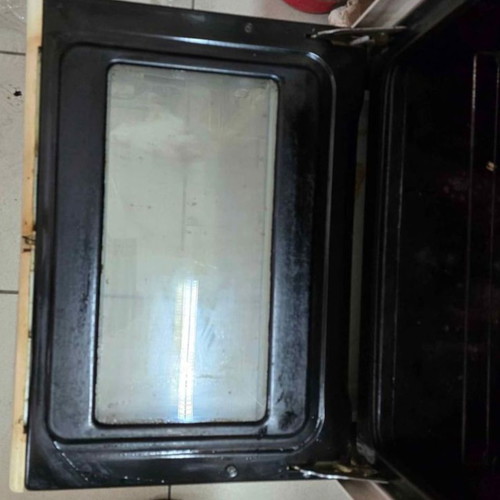 Electric oven used, works properly