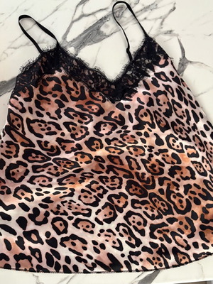 Leopard print top new, one size