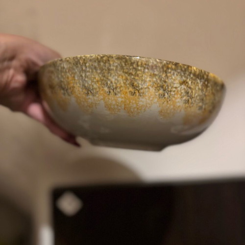 Ceramic bowl used with folk pattern