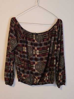 No Dot Off-The-Shoulder Blouse like new, multicolor, one size