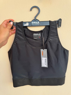 Walk sports bra black size S new with tag