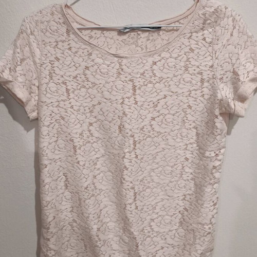 Stradivarius T-shirt like new, lace front, pink, size S