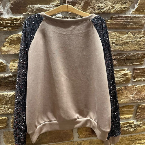 Sequin sweatshirt like new, size XL