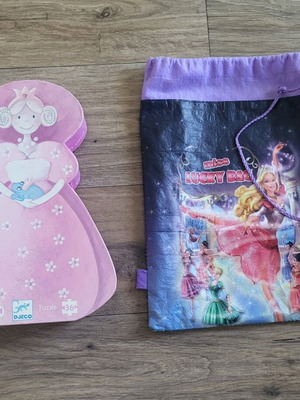 Puzzle used with gift bag