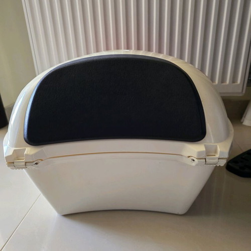 Motorcycle top case like new