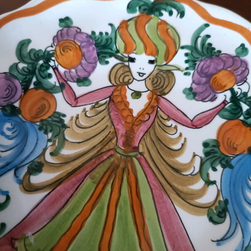 Handmade Skyrian plates used, 19 and 18 cm, set of two