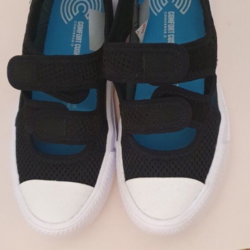 Converse All Star kids sandal new no 32, unworn