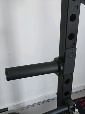 Plate holder for 50mm plates for rack, like new, set of 2