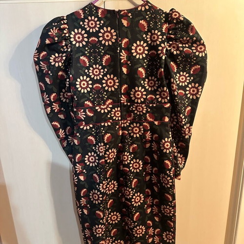 Abstracto dress size M colorful new with puffed sleeves