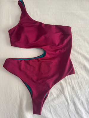 Maaboo one-piece swimsuit like new, purple, size M