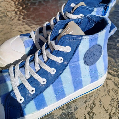 GAP sneakers size 32 like new, white and blue boys' shoes