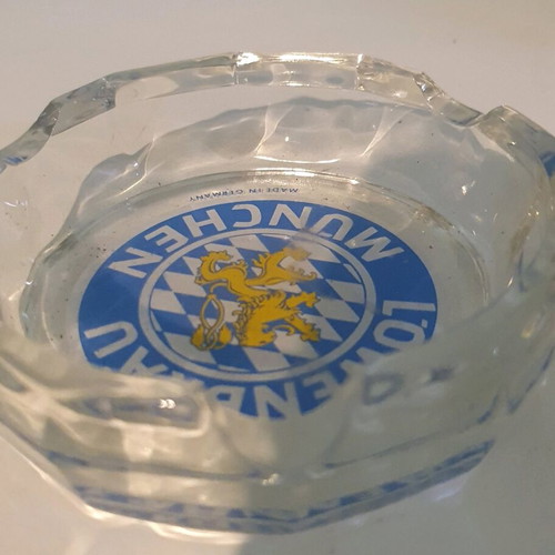 Retro ashtrays and nut dish set, new, 4 ashtrays and 1 dish