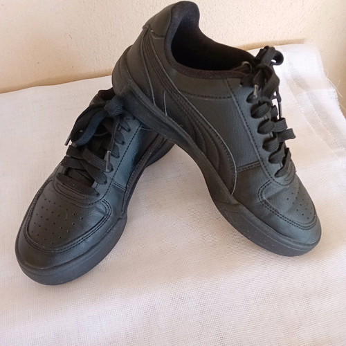 PUMA Caven2.0 Sneakers like new, size 38