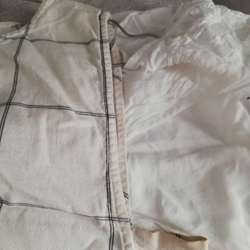Less sleeveless top Small cotton off-white beige check, slightly yellowed underarms
