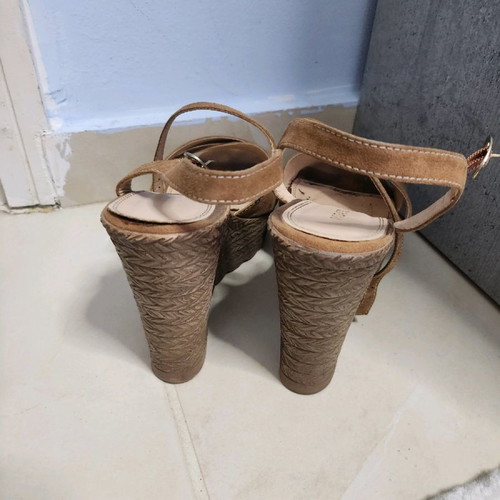 Migato sandals used, size 38