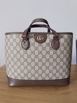 Gucci Ophidia Medium Tote Bag, beige GG Supreme canvas