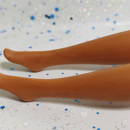 Pocahontas doll by Mattel used with flaws