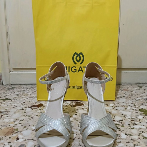 Migato bridal shoes size 38 leather silver pumps like new