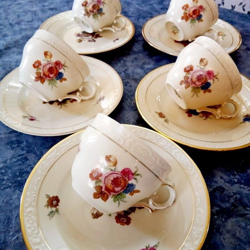Antique set of five Danish Kobenhavns porcelain cups Maleri 1930
