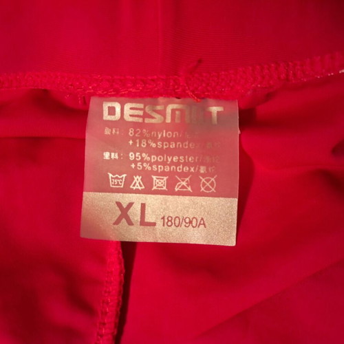 Desmiit men's sports swim shorts XL new, red and black