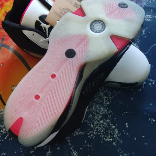 Air Jordan 38 Athletic Shoes Size 50.5 New with Socks Gift
