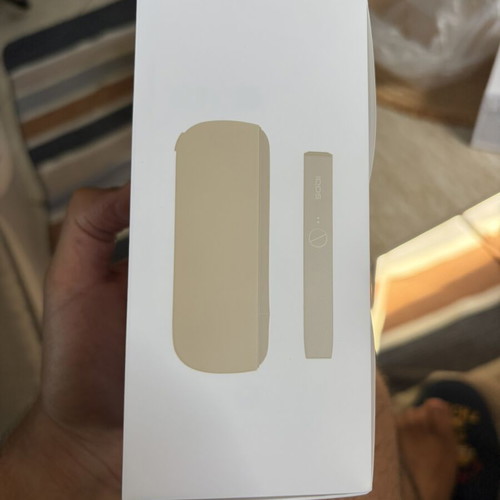 IQOS Iluma Pebble Beige new, sealed in box