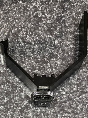 V-bracket like new, no wear