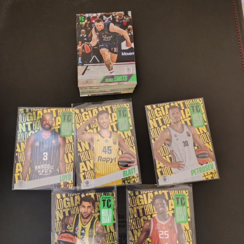 Top Class Euroleague Cards pack of 41 and 5 Holo Giant cards like new