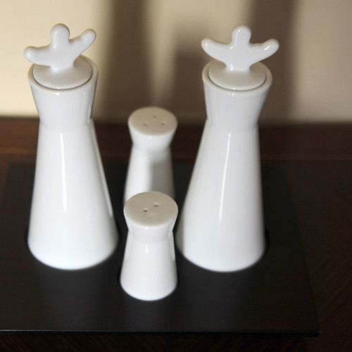 Minimal porcelain oil vinegar and salt pepper set with wooden base new