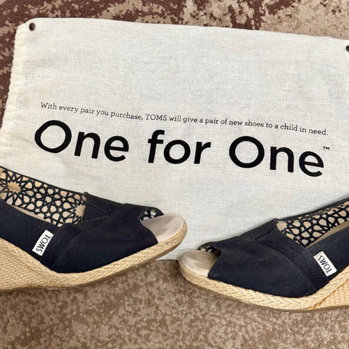 Toms platform shoes used, size 37, black and beige