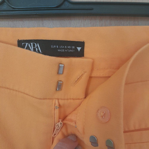 Zara orange pants used, bell-bottom, size Small