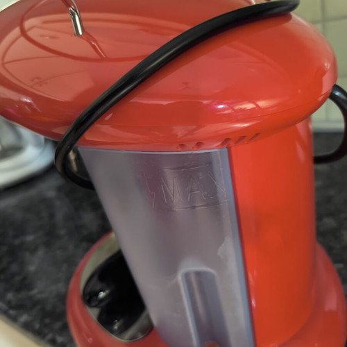 Espresso coffee maker illy like new, minimally used