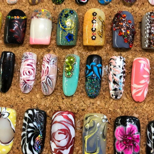 Nail design display board with 313 tips, 30x40 cm