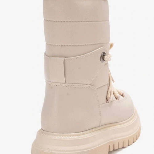Μπότες Trendyol off white με γούνινη επένδυση σαν καινούργιες, νούμερο 39