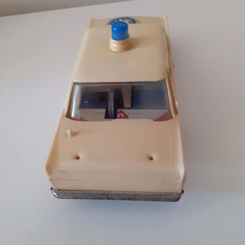 Police car used (Priftis)