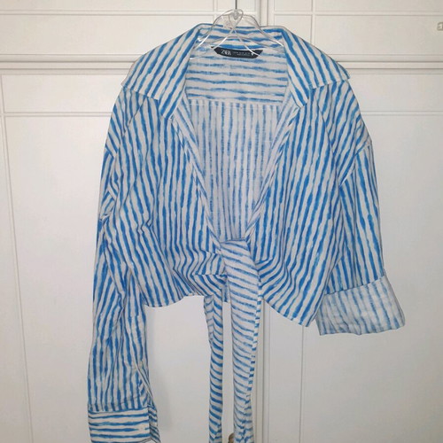 Short striped shirt Zara like new, white and blue