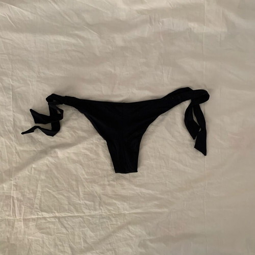 Maa Boo Brazilian black bikini bottom like new, Brazilian cut