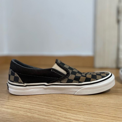 Vans Classic Slip-On Checkerboard Size 37 Like New