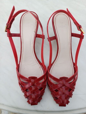 Πέδιλα Zara Νο 39 σαν καινούργια, κόκκινα λουστρίν με ξύλινο τακούνι πλατφόρμα