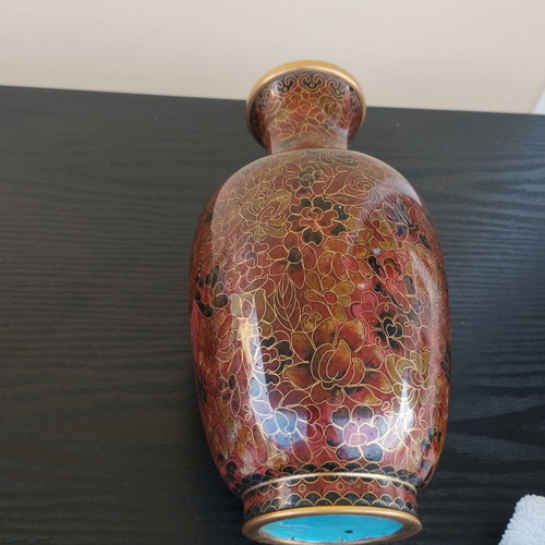 Cloisonne vintage decorative vase like new with metal